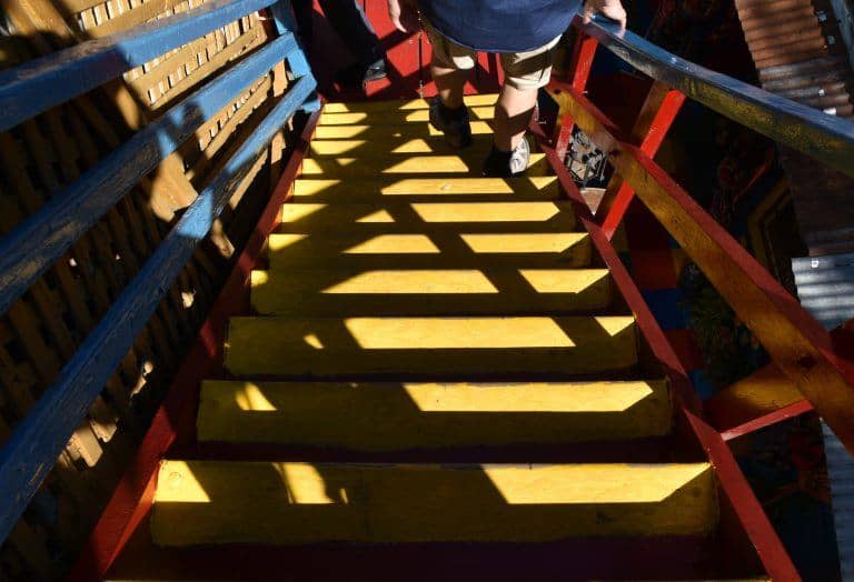 Buenos Aires, La Boca – yellow steps, Mar.2018 (Buenos Aires)