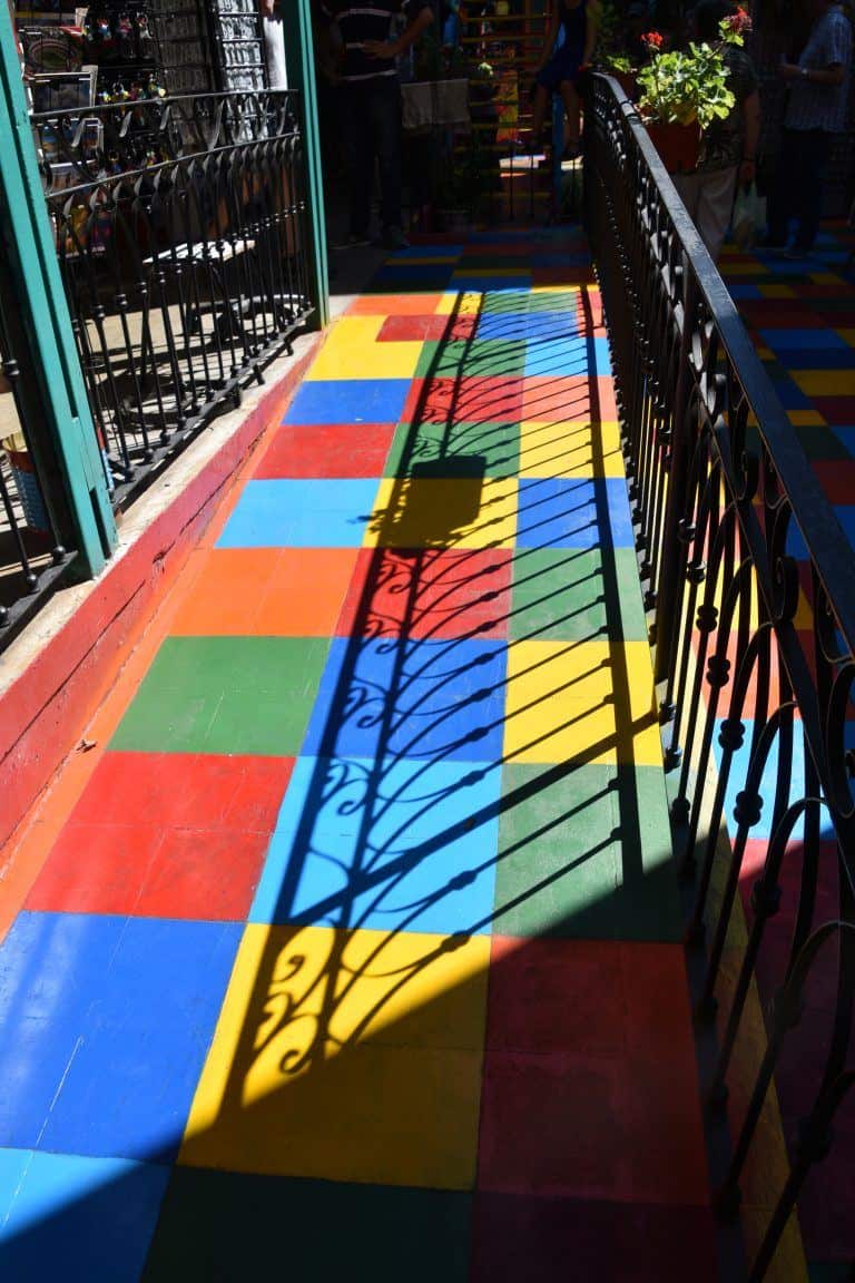Buenos Aires, La Boca – colourful floor, Mar.2018 (Buenos Aires)