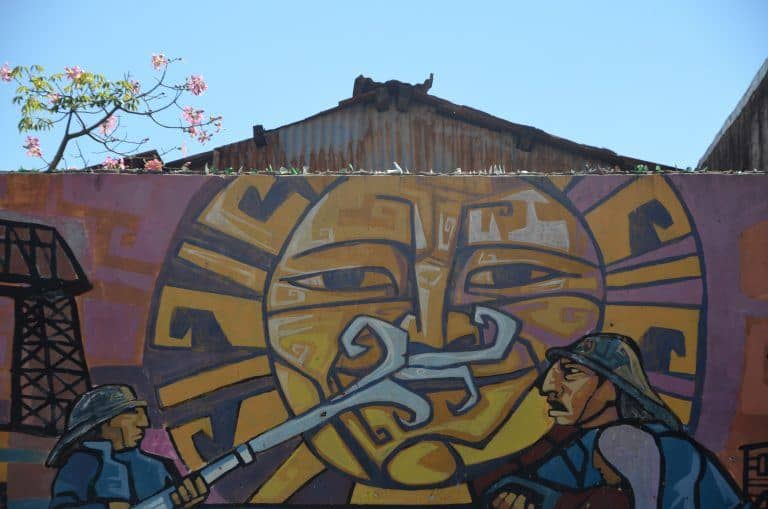 Buenos Aires, La Boca – mural and blossoms, Mar.2018 (Buenos Aires)