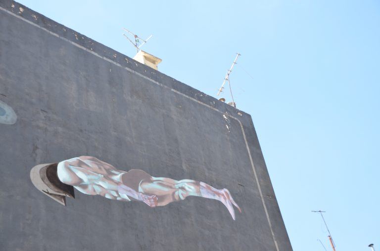 Buenos Aires, La Boca – floating man, Mar.2018 (Buenos Aires)