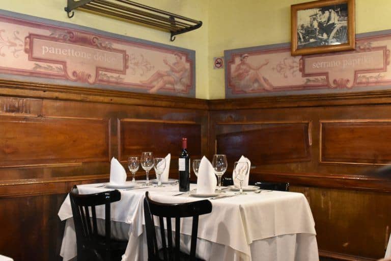 Buenos Aires, Prosciutto restaurant – table, Apr.2018 (Buenos Aires)