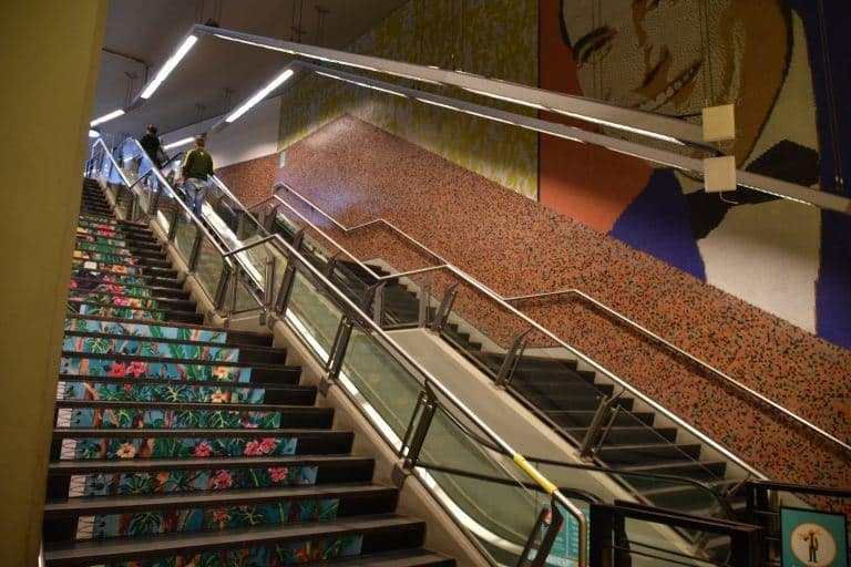 Buenos Aires, Subte – staircase, Mar.2018 (Buenos Aires)