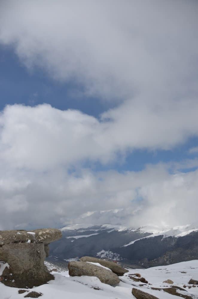 Romania, Busteni – a bit of blue sky, Apr. 2014 (Sinaia)