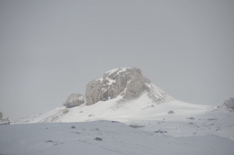 Romania, Busteni – rock, Apr. 2014 (Sinaia)
