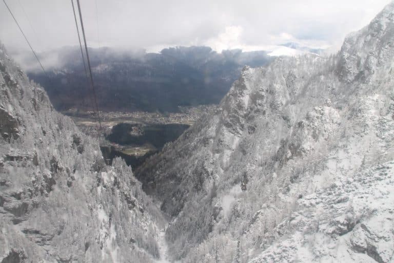 Romania, Busteni – back to lower world, Apr. 2014 (Sinaia)