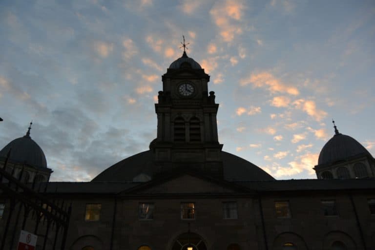 Buxton – grande edificio, Nov.2015