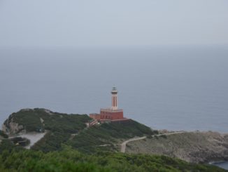 西の端の灯台