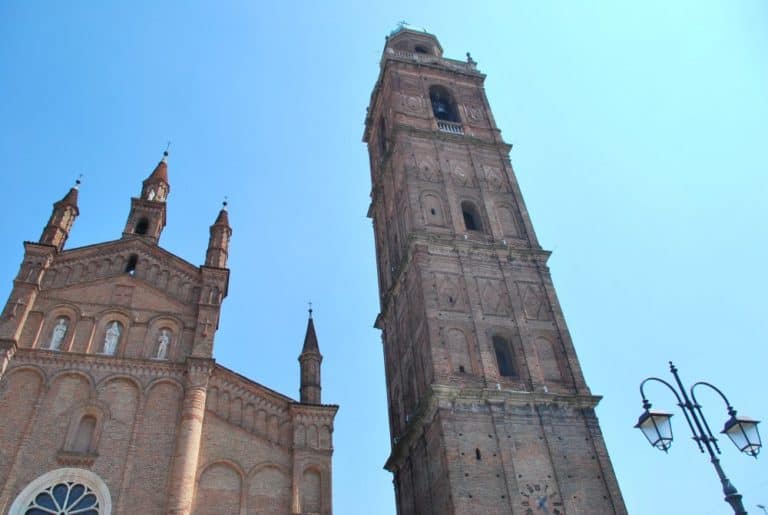 Italia, Caravaggio – chiesa, agosto 2013 (Lombardia)