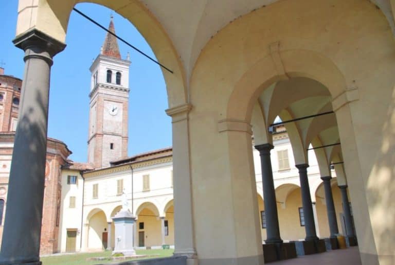 Italia, Castellone – archi, agosto 2013 (Lombardia)