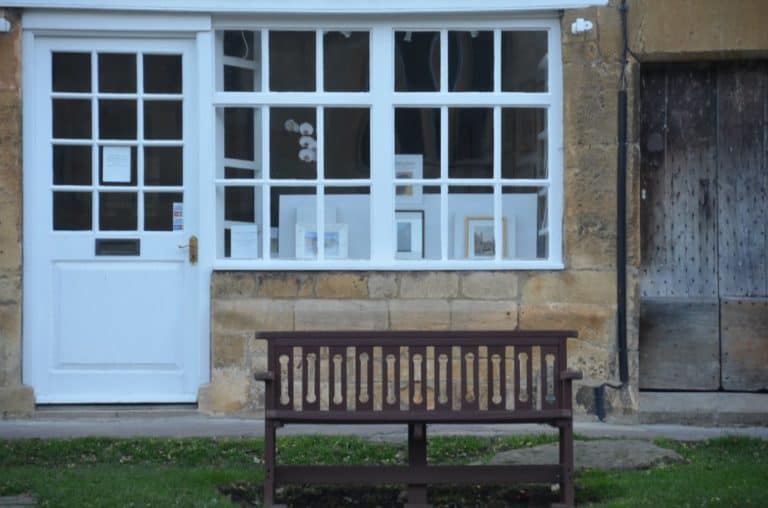 England, Chipping Campden – bench in front of shop, Oct.2013 (Cotswolds)