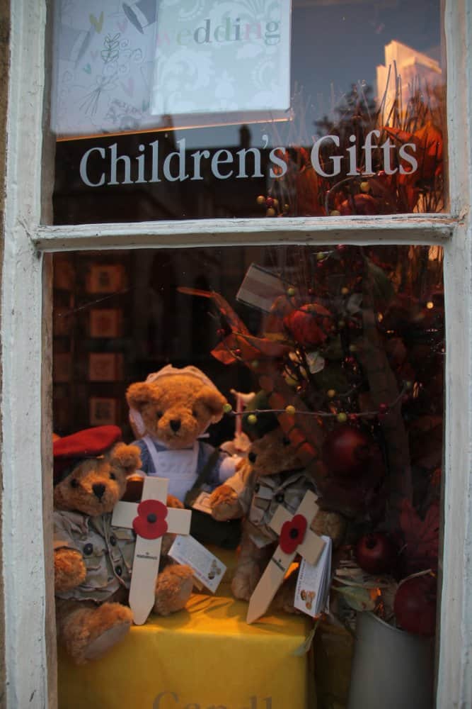 England, Chipping Campden – Children’s Gift, Oct.2013 (Cotswolds)