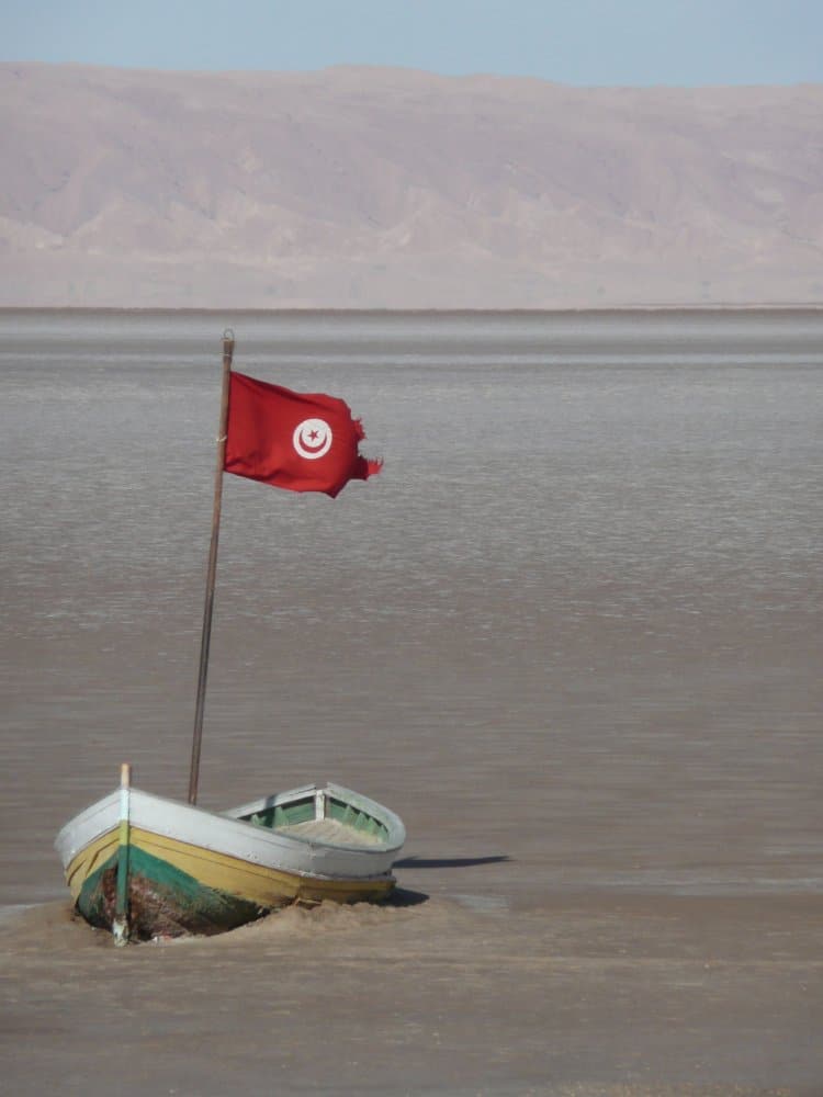 Tunisia, Chotto el Jerid – boat, Dec.2008 (Tozeur)