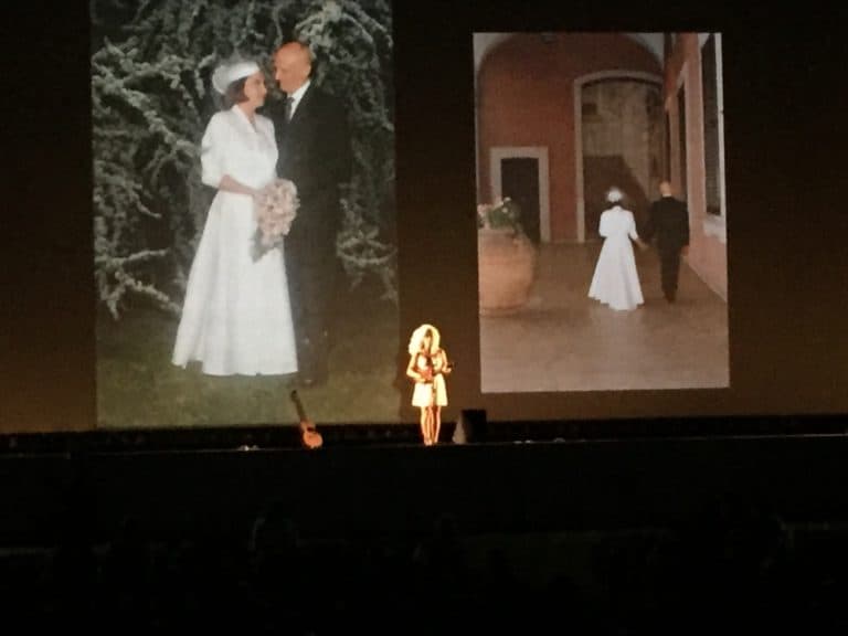 チニゼッロ・バルサモ―画面とパフォーマンス 2015年9月 (ミラノ)