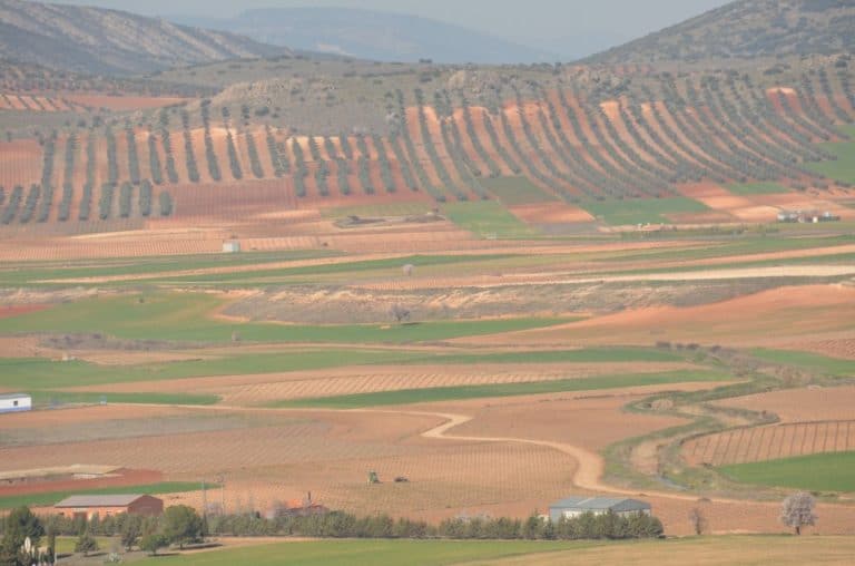 Spain, Consuegra – winding road, Mar.2014
