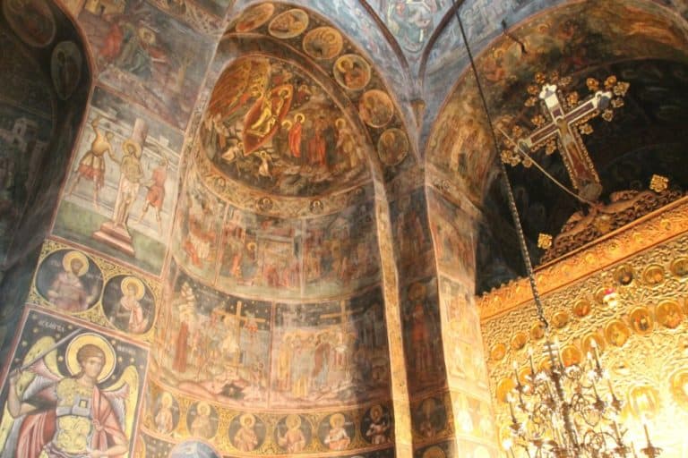Romania, Cozia Monastery – cross, Apr. 2014 (Valcea)