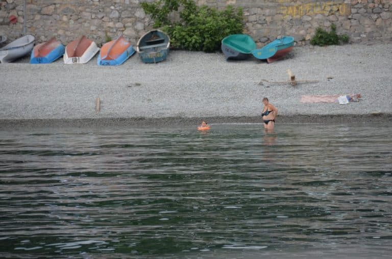 Crimea, Gurzuf – mother and child, July 2013 (Crimea)