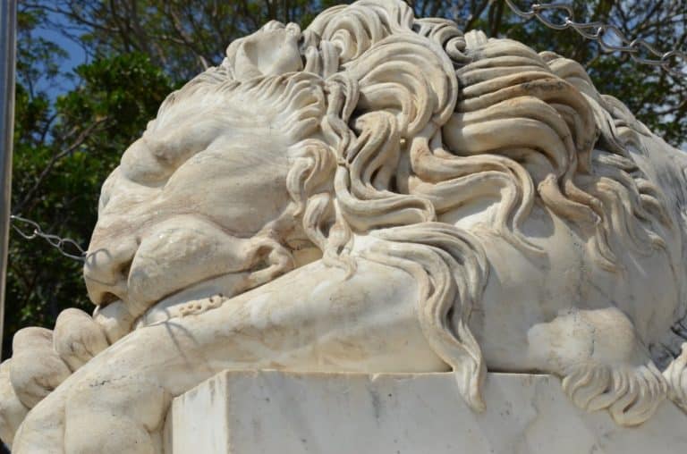 Crimea, Vorontsuov Palace – sleeping lion, July 2013 (Crimea)