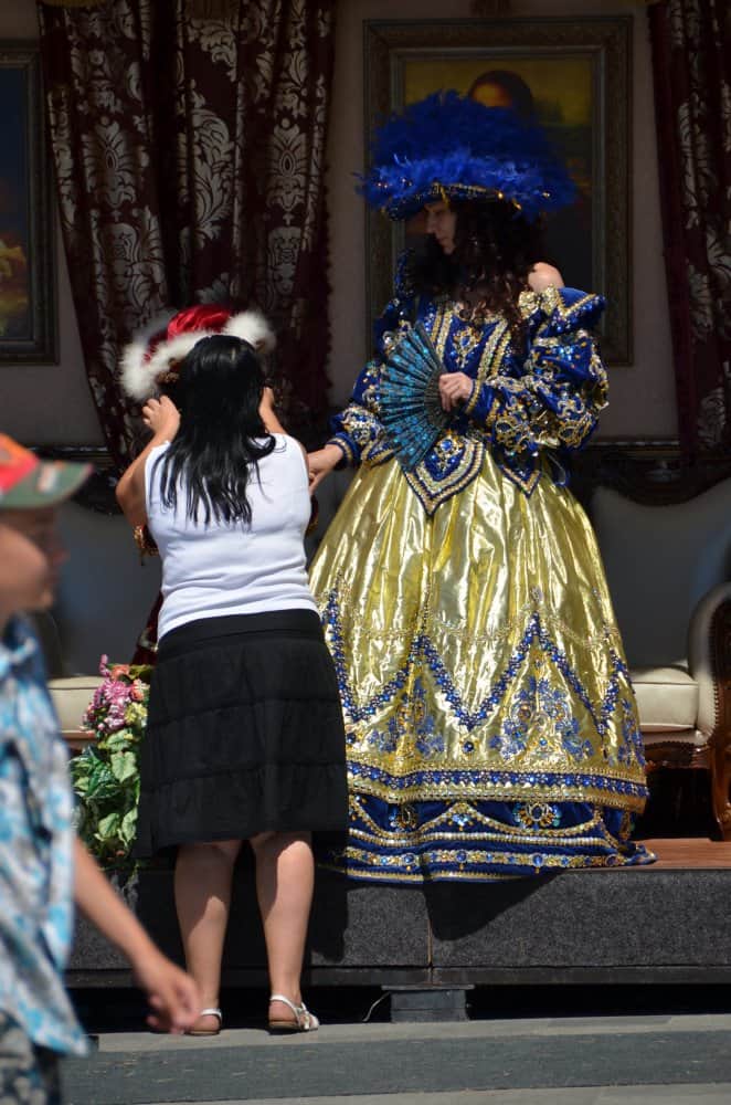 Ukraine, Yalta – dress, July 2013 (Yalta)