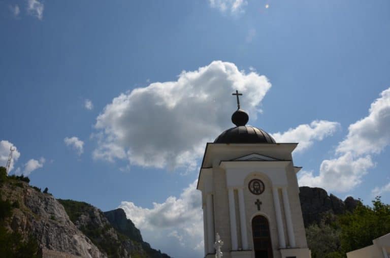 Crimea – church and cloud, July 2013 (Crimea)