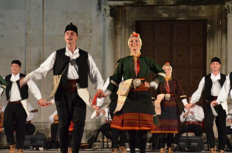 Danza folk macedone