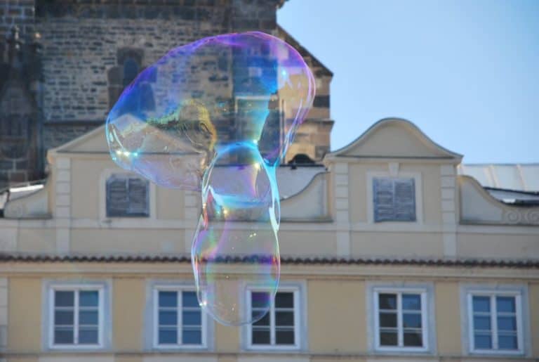 Czech, Prague – blowing bubbles, Sept.2013 (Praga)
