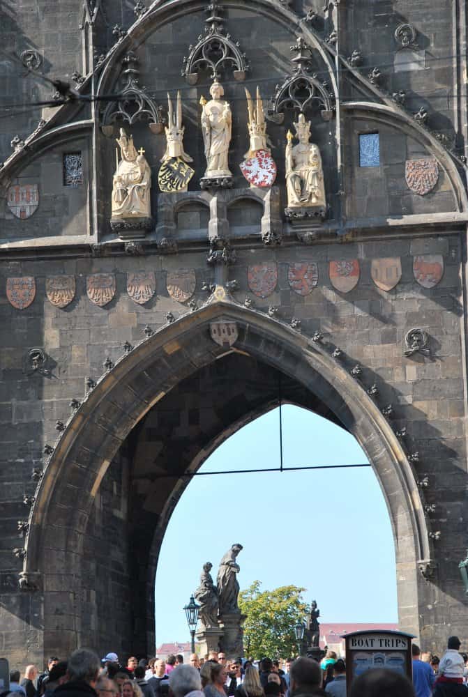 Czech, Prague – entrance to bridge, Sept.2013 (Praga)