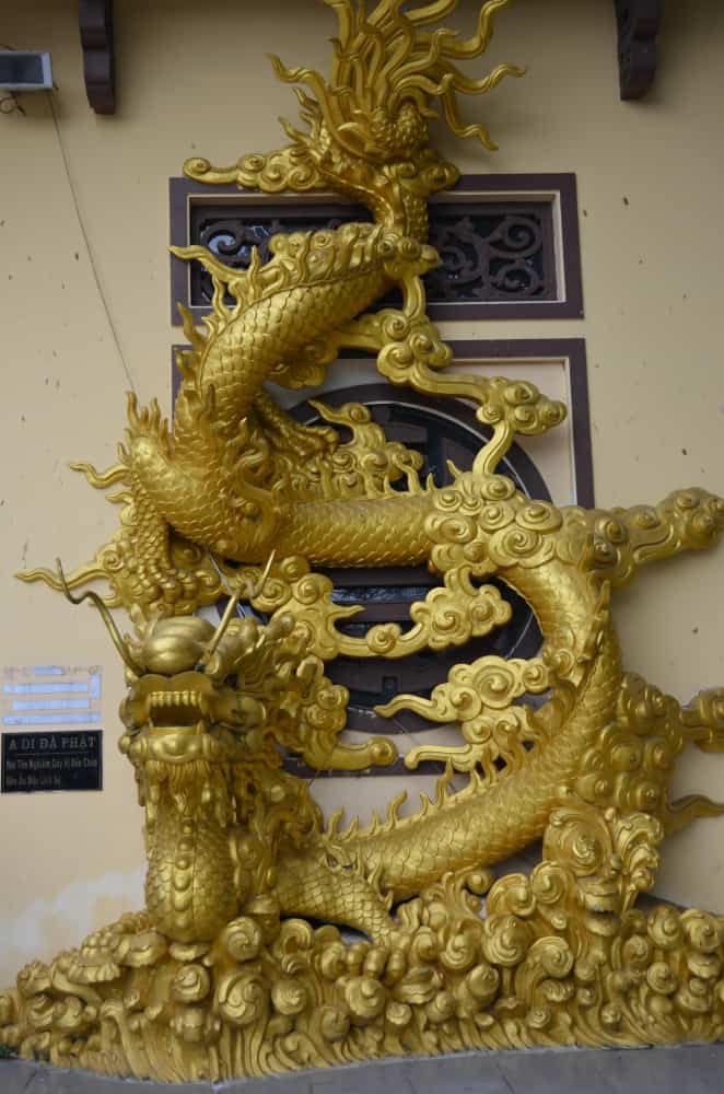 Vietnam, Da Nang – gold dragon, Jan.2015 (Da Nang)