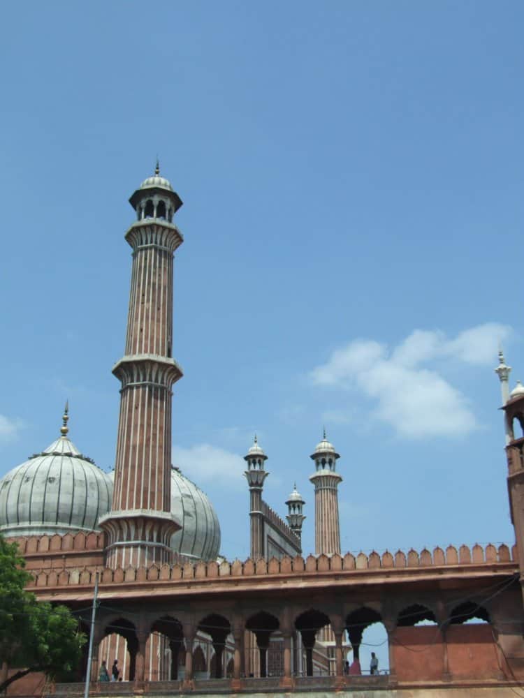 India, Delhi – towers, Sept. 2006 (Delhi)
