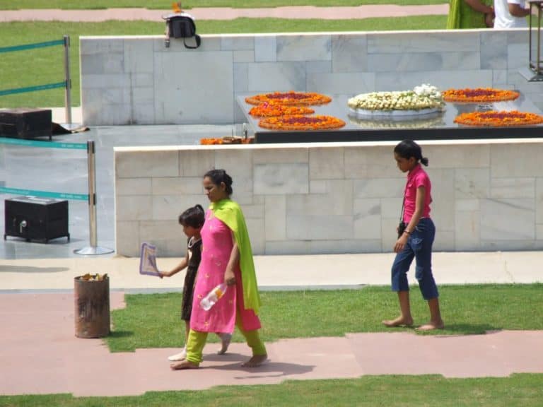 India, Delhi – mausoleum, Sept. 2006 (Delhi)