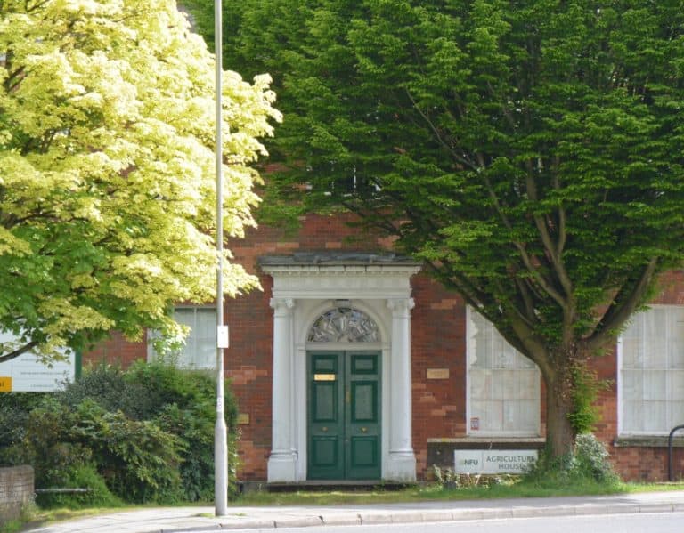 Dorchester – green door, May 2015 (Dorset)