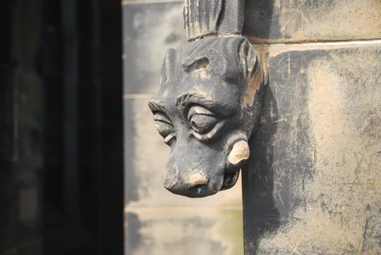 capitale-scozia-edimburgo-faccia