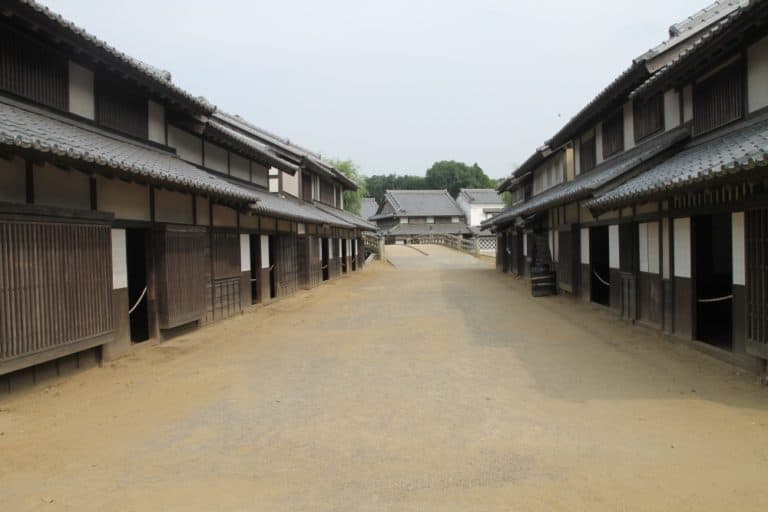 Edo – street, May 2015