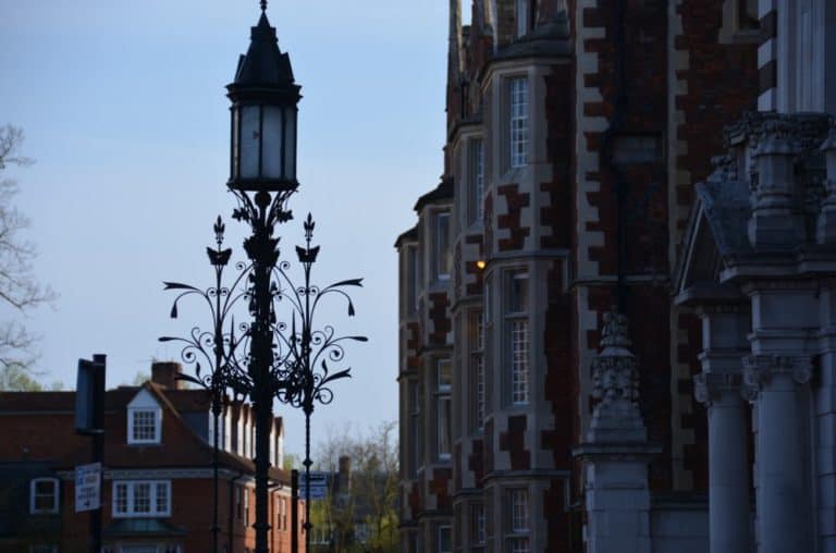 Inghilterra, Eton  – magnifico lampione, mar.2014 (Windsor)