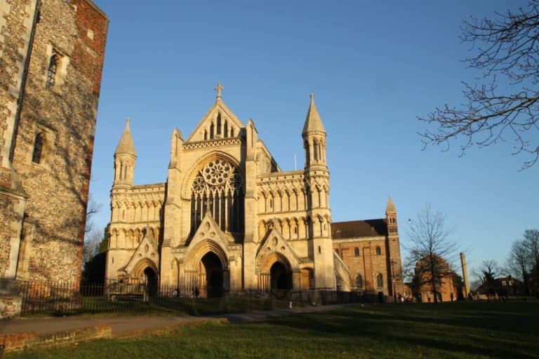 St.Albans – cattedrale nel tardo pomeriggio, Mar.2015