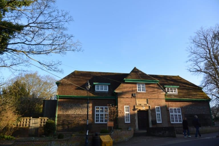 St.Albans – una casa, Mar.2015