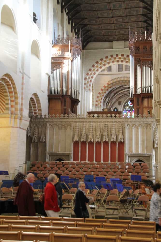St.Albans – persone in chiesa, Mar.2015