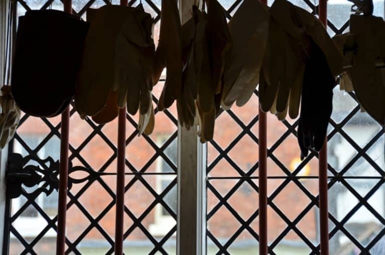 Inghilterra,  Stratford-upon-Avon – appesi, maggio 2013