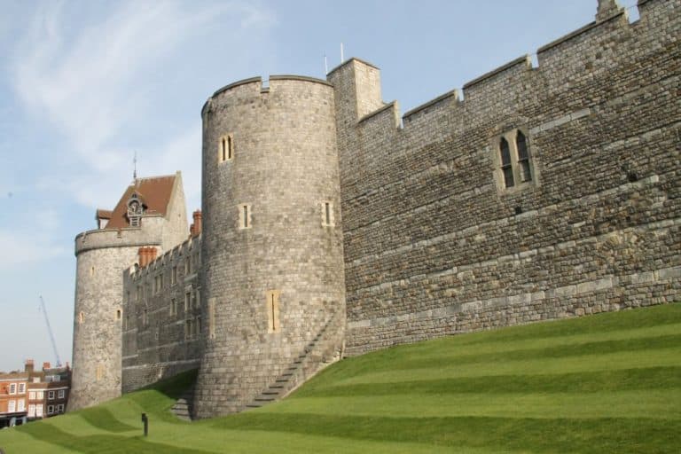 Inghilterra, Windsor  – muro esterno, mar.2014 (Windsor)