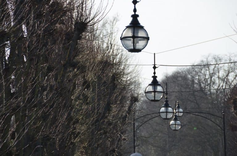 Inghilterra, Windsor  – fila di lampioni, mar.2014 (Windsor)