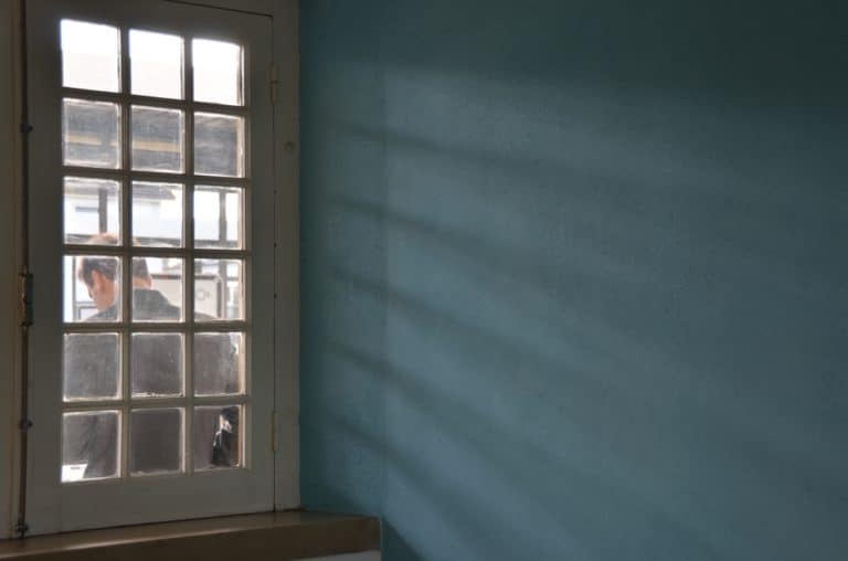Portugal, Entroncamento – window and shadow, Nov.2014 (Entroncamento)