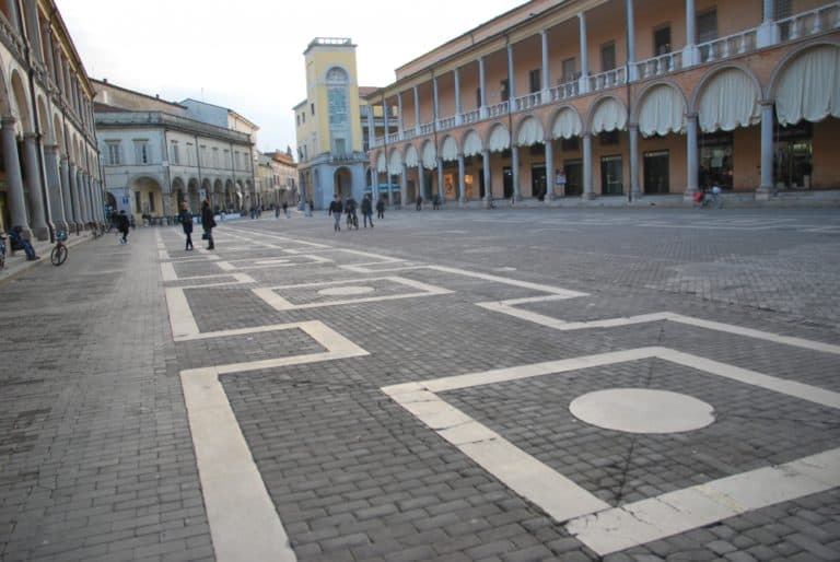 Faenza – square, Feb.2015 (Emilia-Romaña)