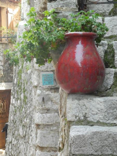 Francia, Eza – vaso rosso, 2011