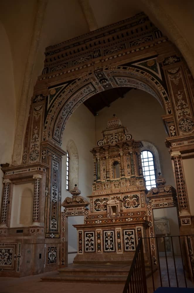 Gerace – altar, July 2015 (Calabria)