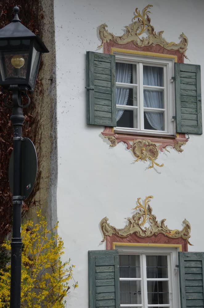Germania, Oberammergau – due finestre, maggio 2013