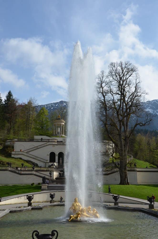 Germania, Linderhof – fontana, maggio 2013