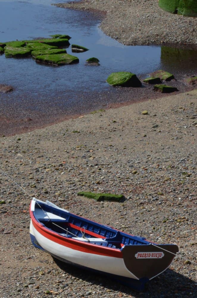 Spain, Getxo – boat on the waterside, May 2014 (Getxo)