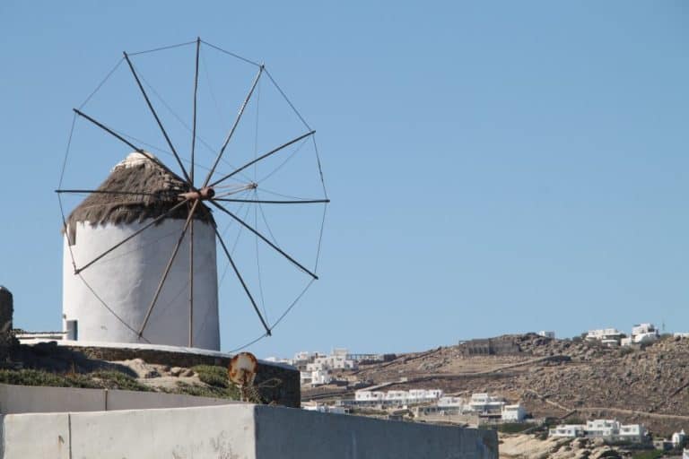 Grecia, Mykonos – mulino a vento e cielo, settembre 2013 (Mykonos)