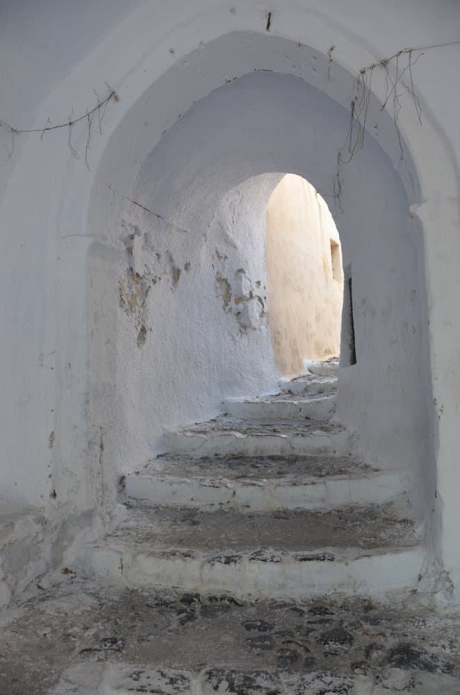 Greece, Santorini, Pyrgos – arch, Aug.2013 (Santorini)