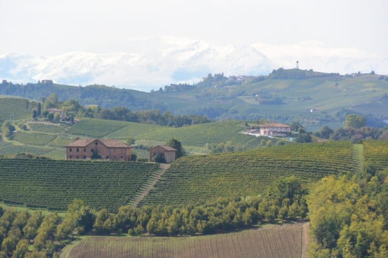 Grinzane Cavour – montagne innevate, Ott.2015 (Piemonte)