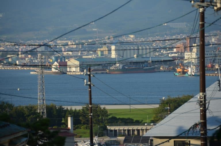Giappone, Hakodate – fili del telefono, set. 2014 (Hakodate)